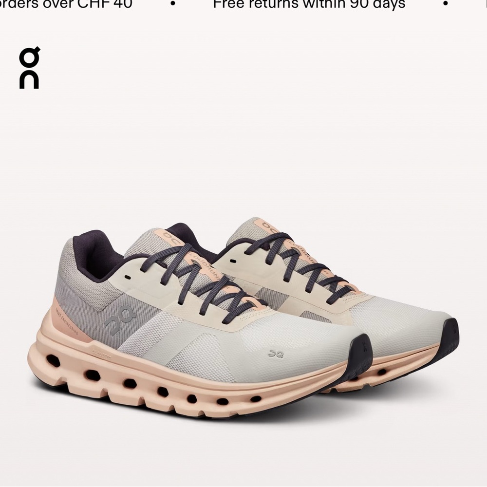 ON running  ON WOMEN’S CLOUDRUNNER  size 9.5 EUC